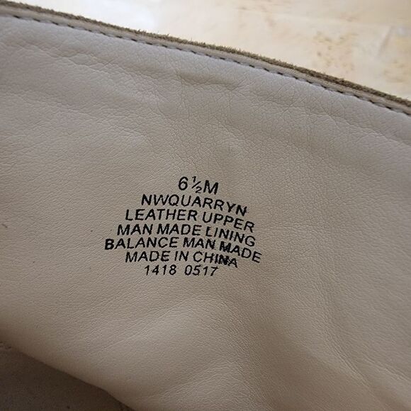 Nine West Quarryn Suede Zipper Back Snap Heeled Ankle Boots Tan Size 6.5 - Picture 6 of 12